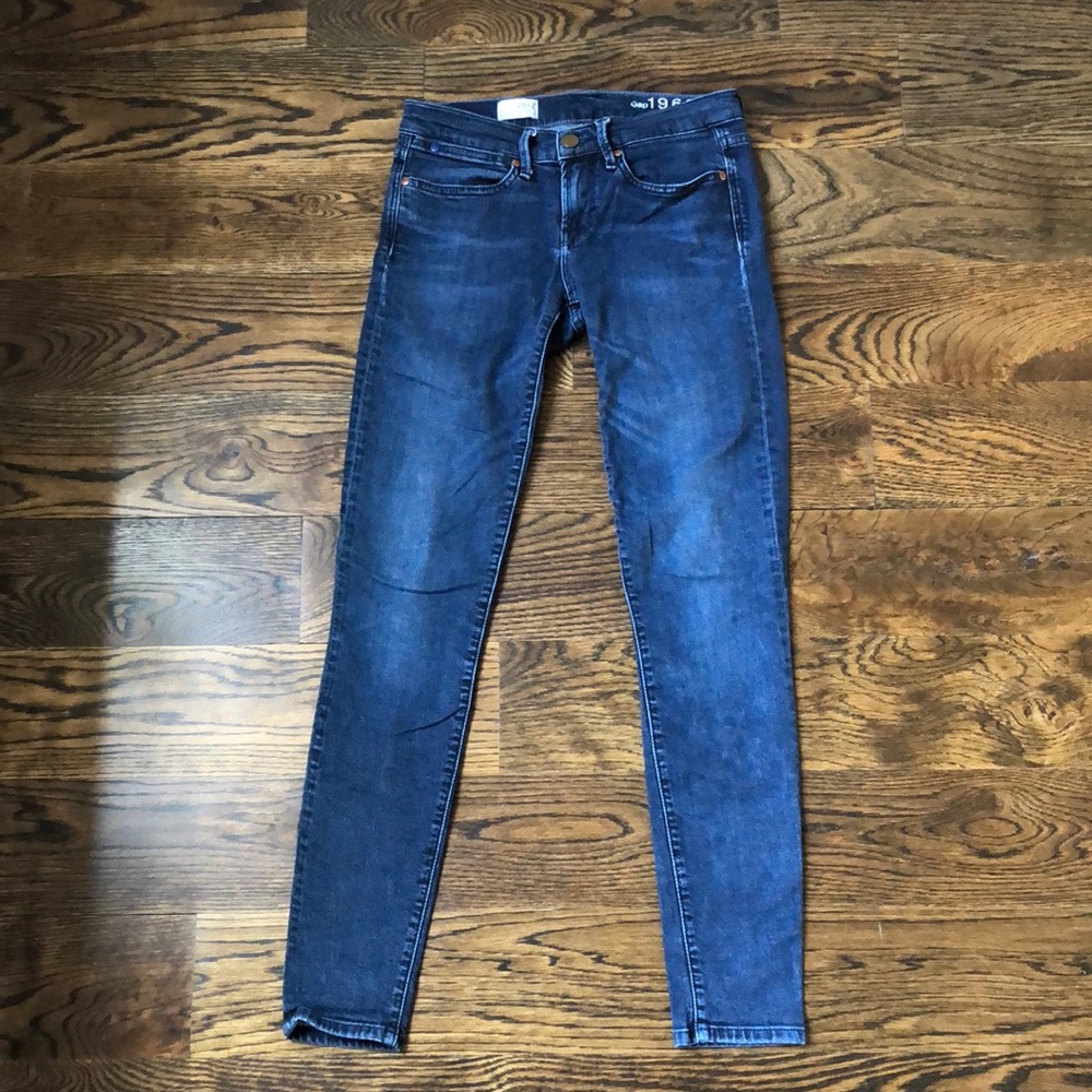 Gap Distressed Skinny Legging Jean Size 26